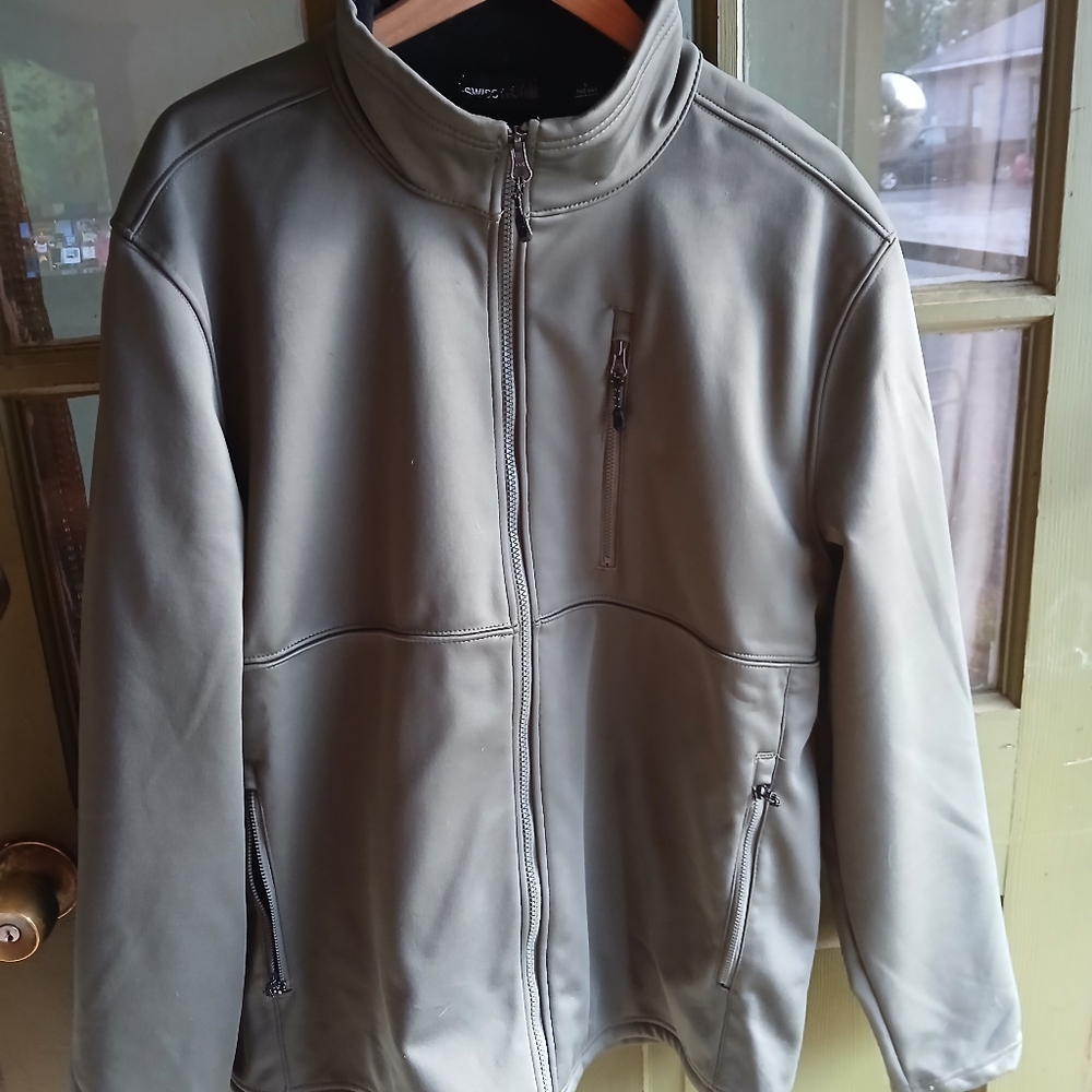 Green Windbreaker Jacket with Stand-Up Collar